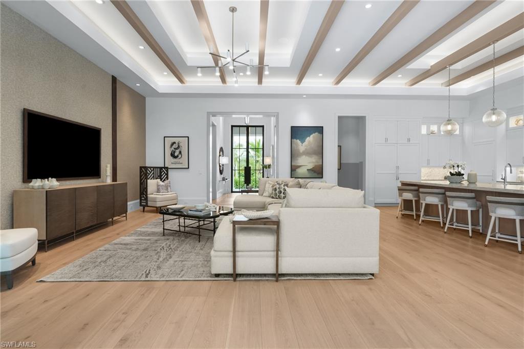 MOORINGS - Residential