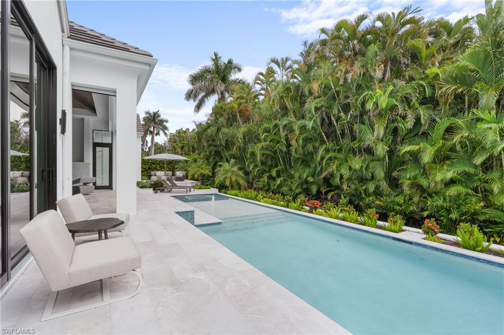 MOORINGS - Residential