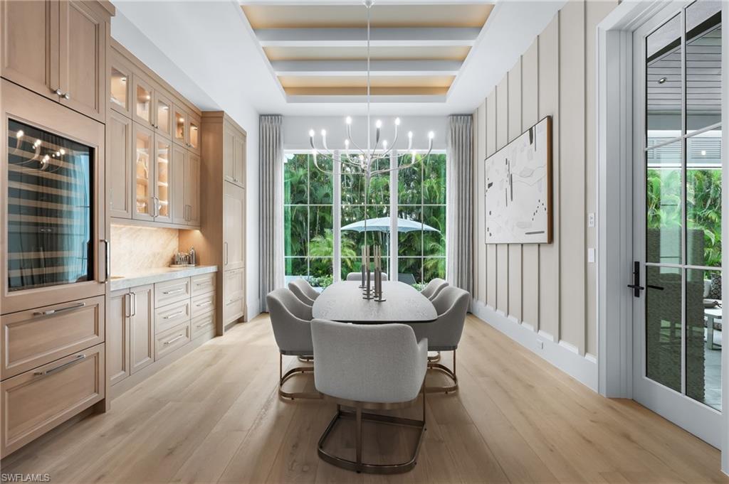 MOORINGS - Residential