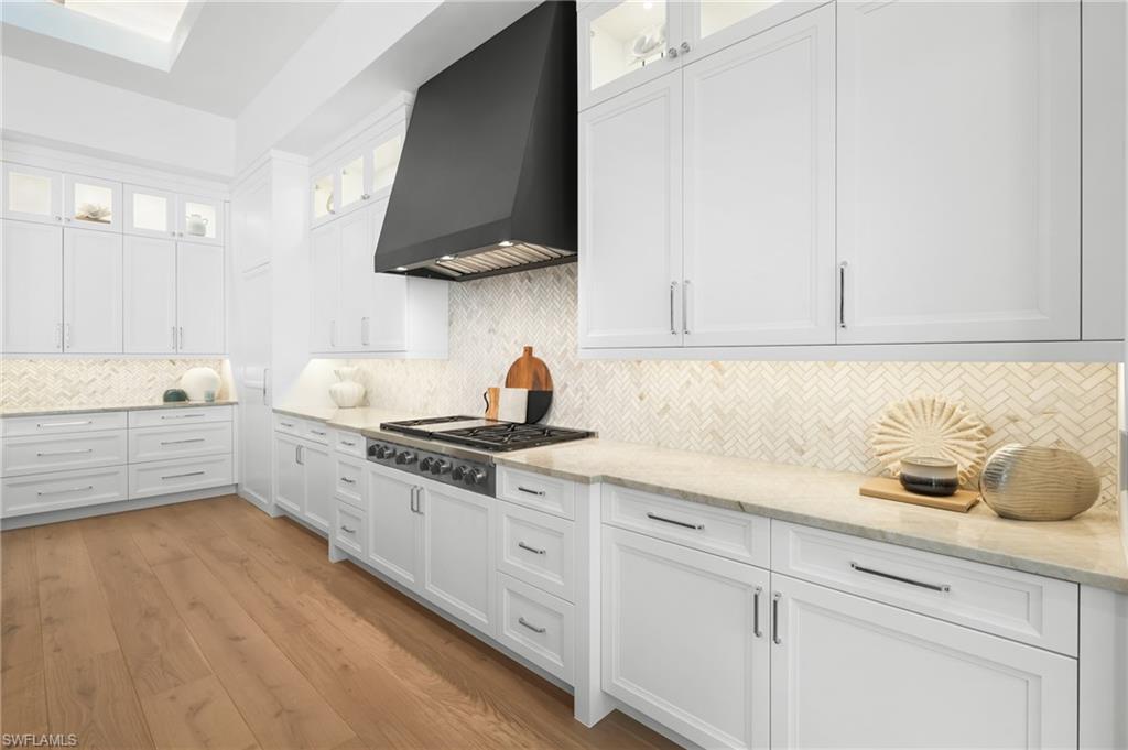 MOORINGS - Residential