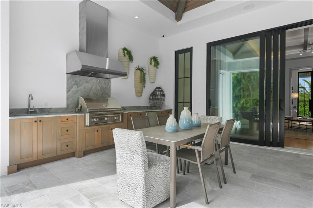 MOORINGS - Residential