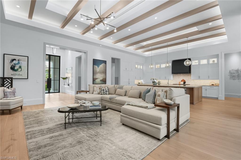 MOORINGS - Residential