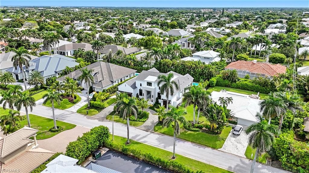 MOORINGS - Residential