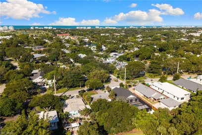1010 13th ST N NAPLES FL 34102
