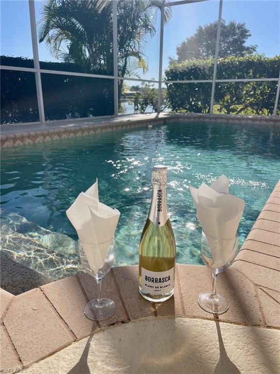 THE SHORES - Residential