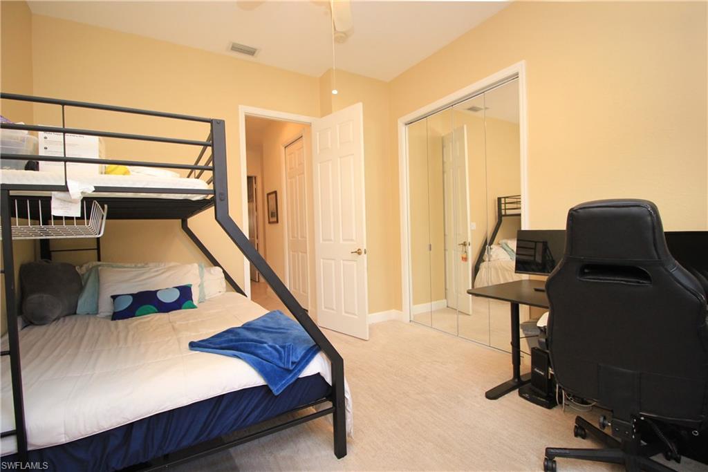 CARLTON LAKES - Residential