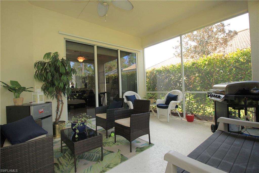 CARLTON LAKES - Residential