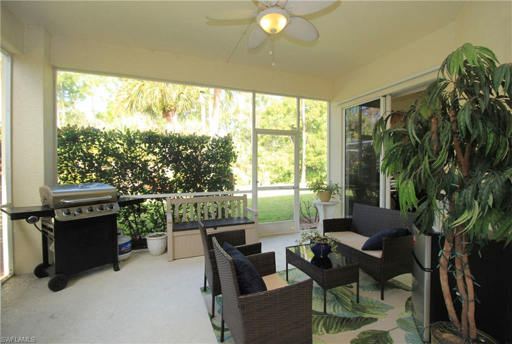 CARLTON LAKES - Residential