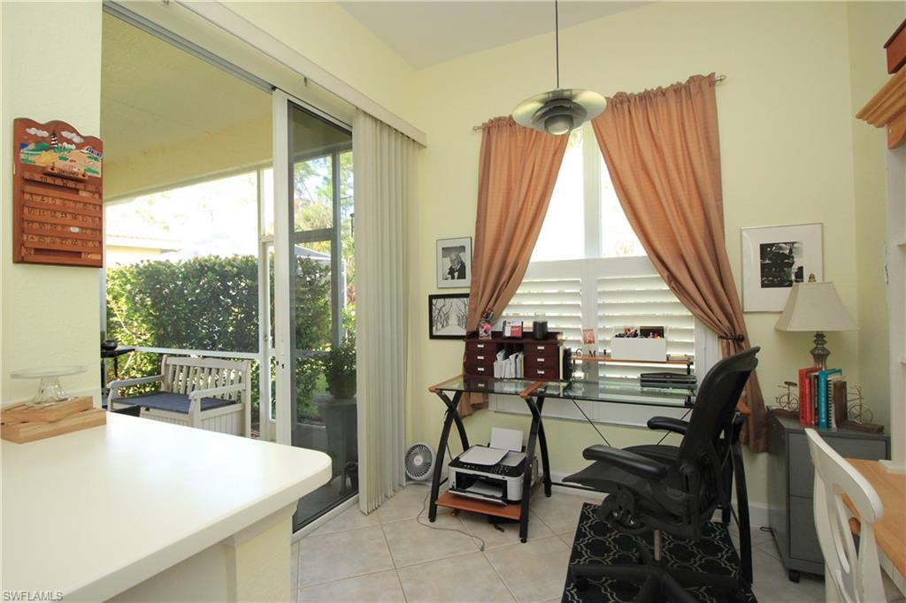 CARLTON LAKES - Residential