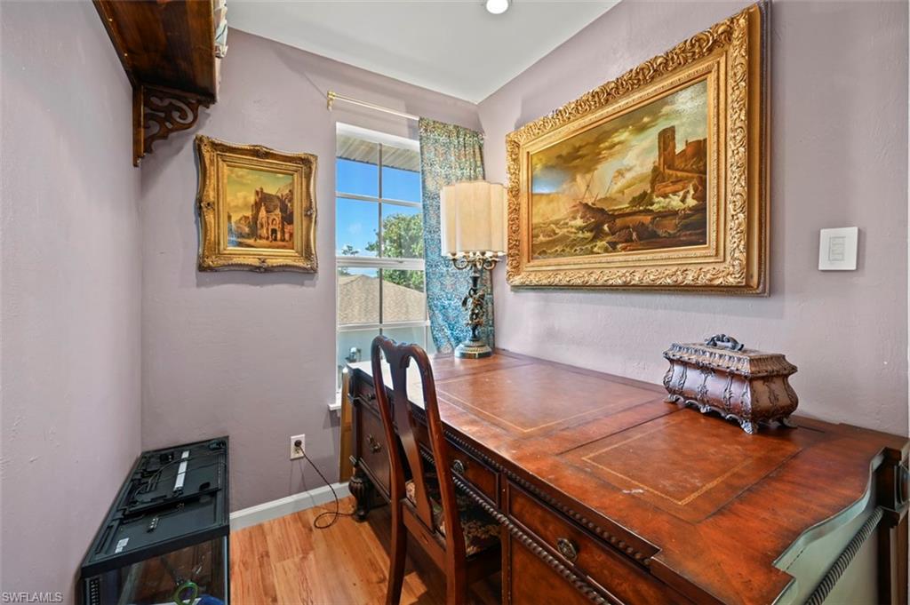 SAN CARLOS PARK - Residential