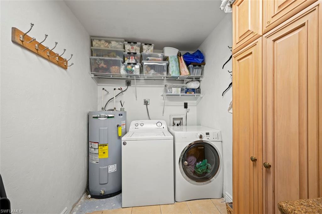 SAN CARLOS PARK - Residential