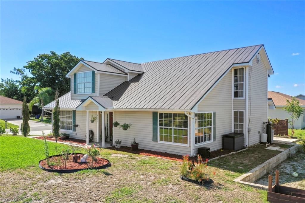 SAN CARLOS PARK - Residential