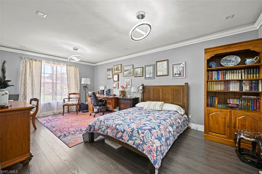 SAN CARLOS PARK - Residential