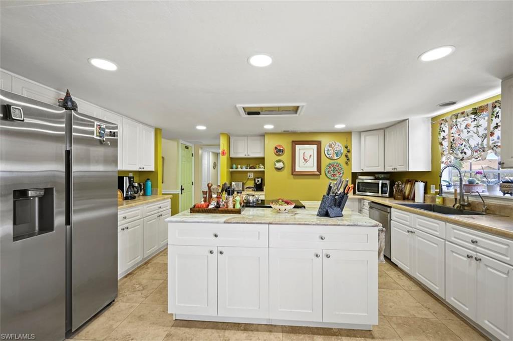 SAN CARLOS PARK - Residential