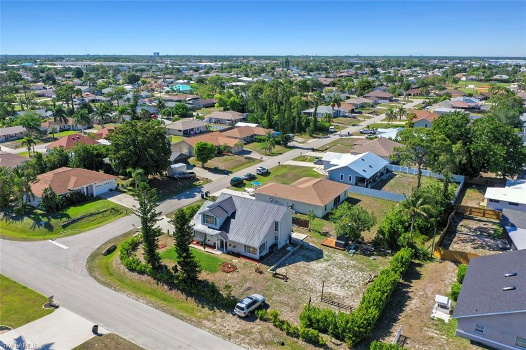 SAN CARLOS PARK - Residential