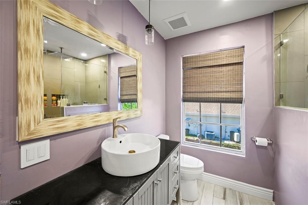 SAN CARLOS PARK - Residential