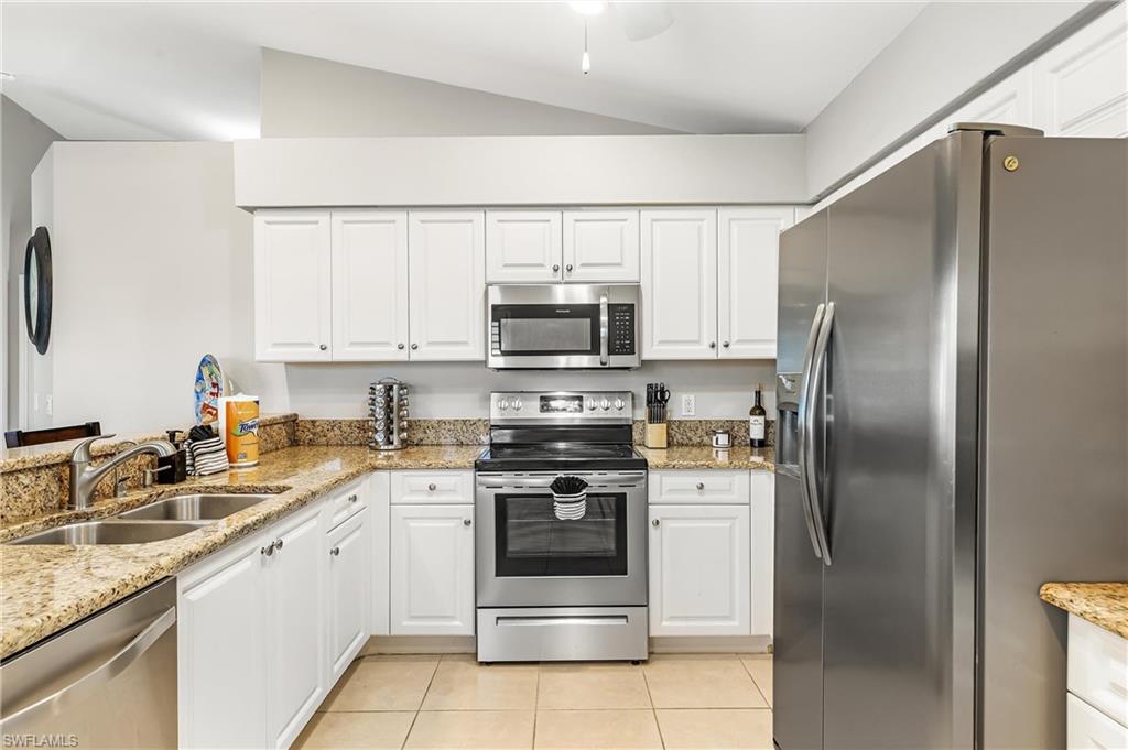 CAPE CORAL - Residential Lease