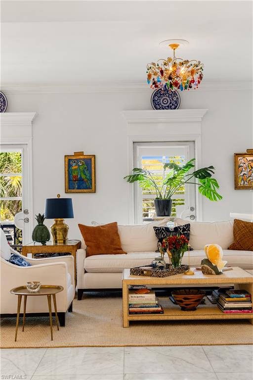 PETTIT SQUARE - Residential