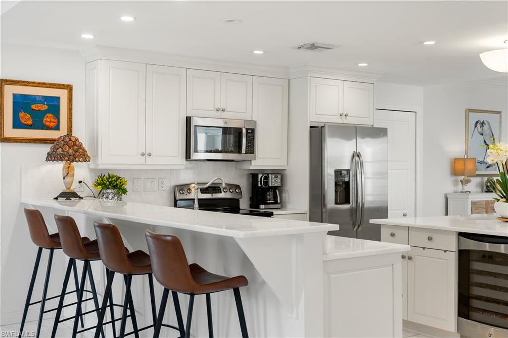 PETTIT SQUARE - Residential