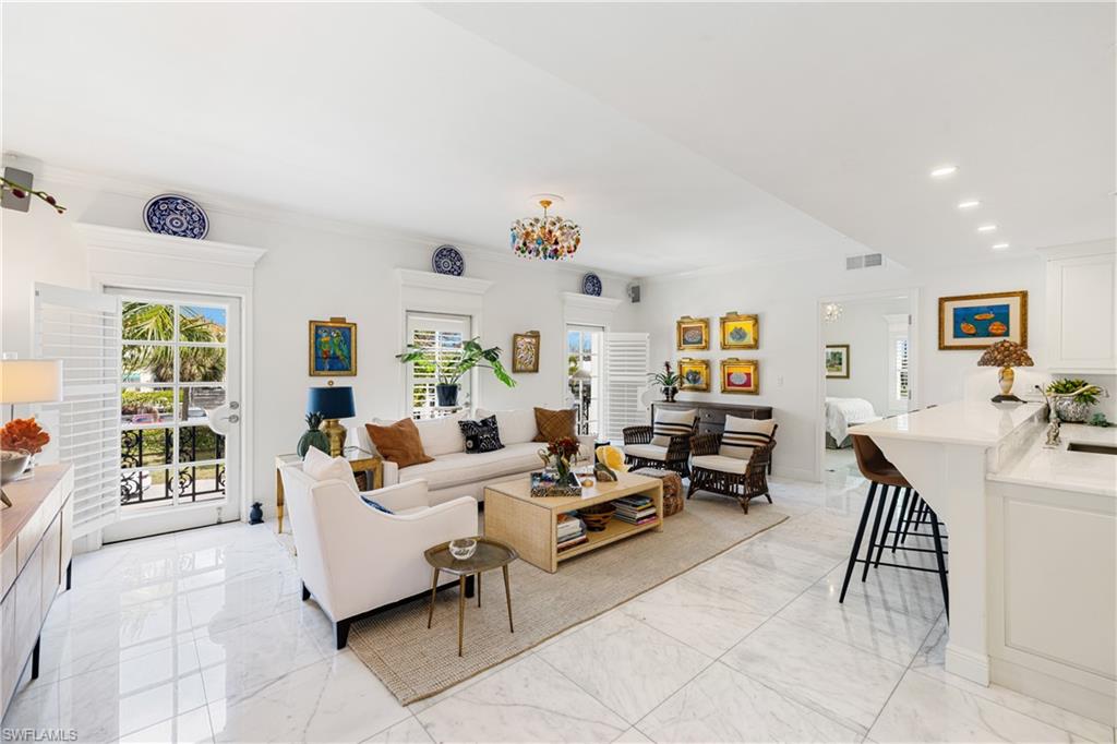 PETTIT SQUARE - Residential