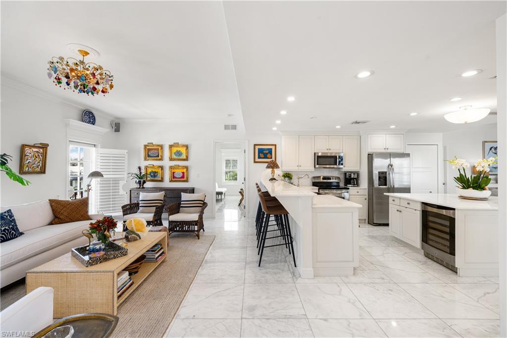 PETTIT SQUARE - Residential