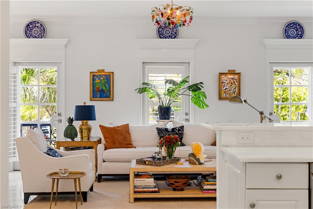 PETTIT SQUARE - Residential