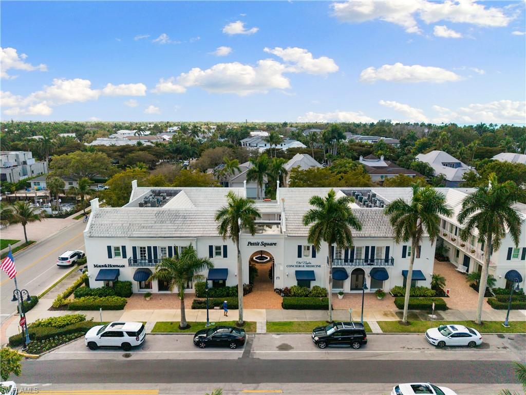 PETTIT SQUARE - Residential