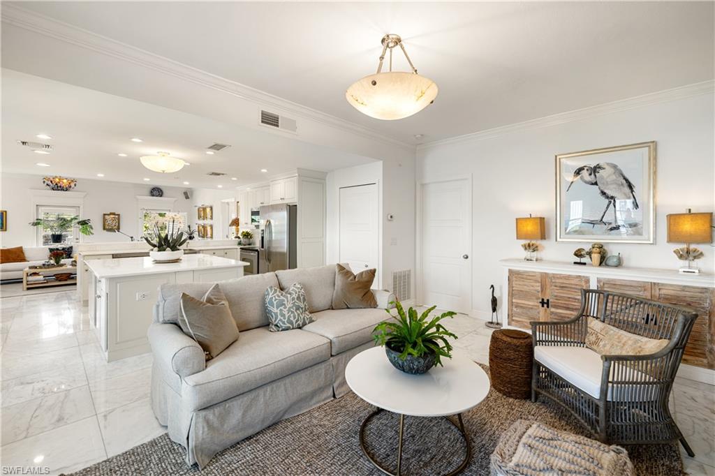 PETTIT SQUARE - Residential