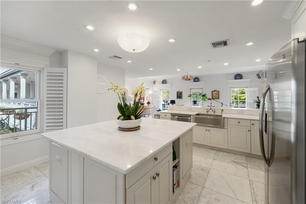 PETTIT SQUARE - Residential