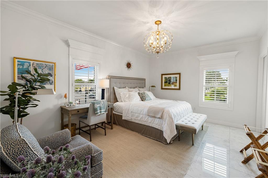 PETTIT SQUARE - Residential