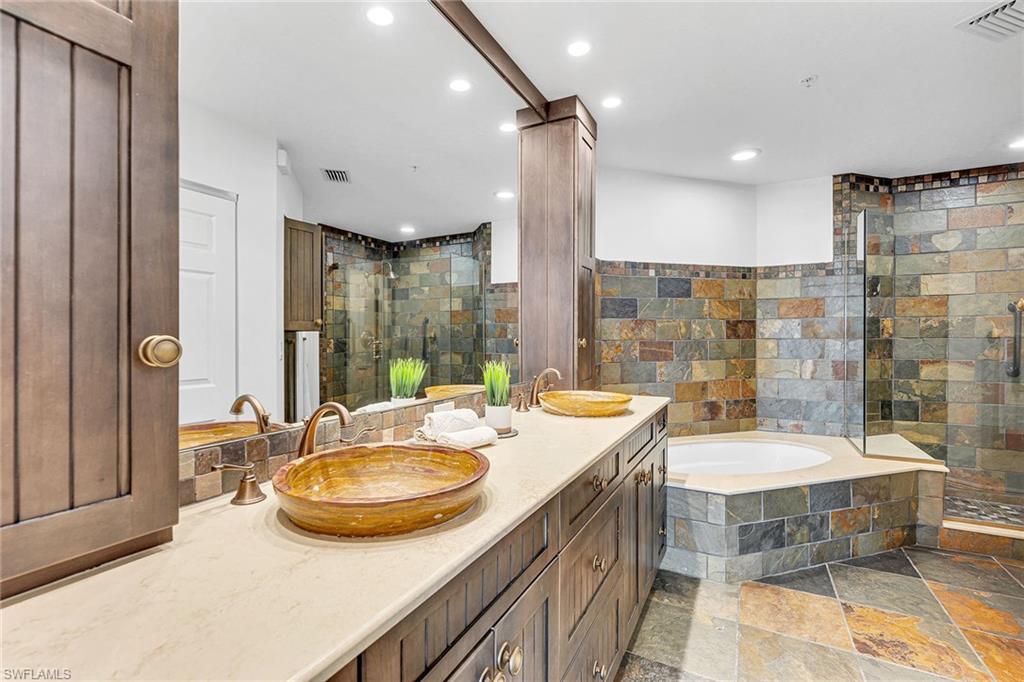 BAREFOOT BEACH CLUB - Residential