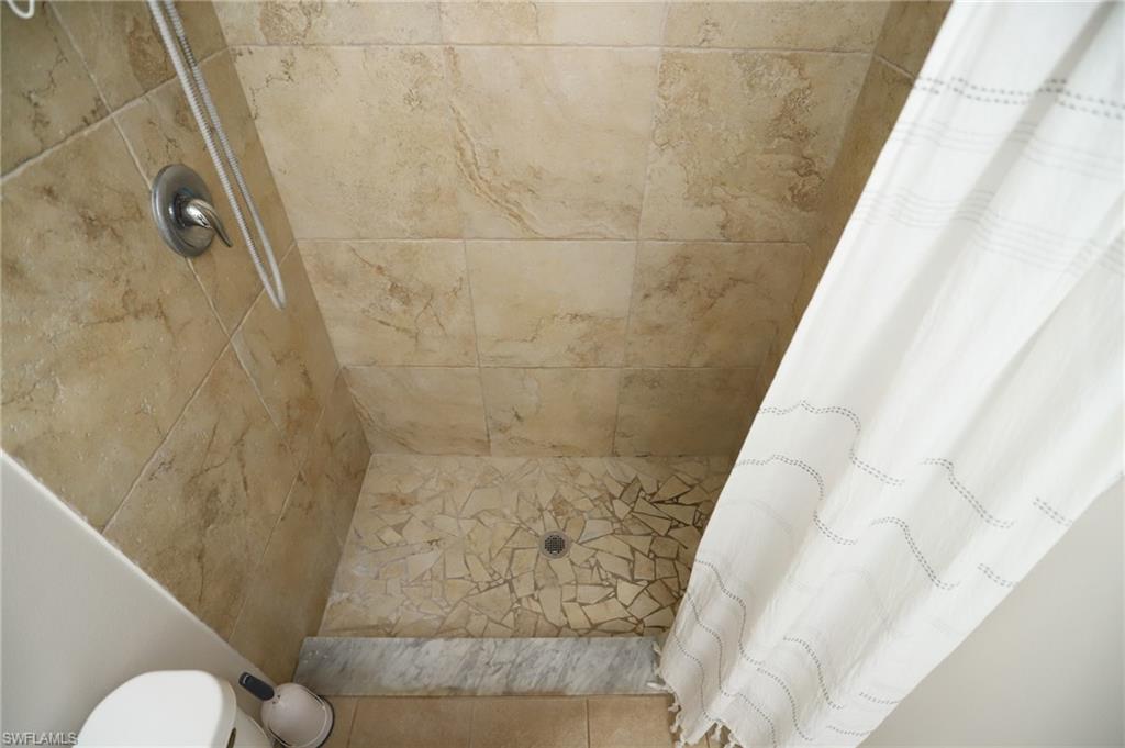 HOLIDAY PARK - Residential