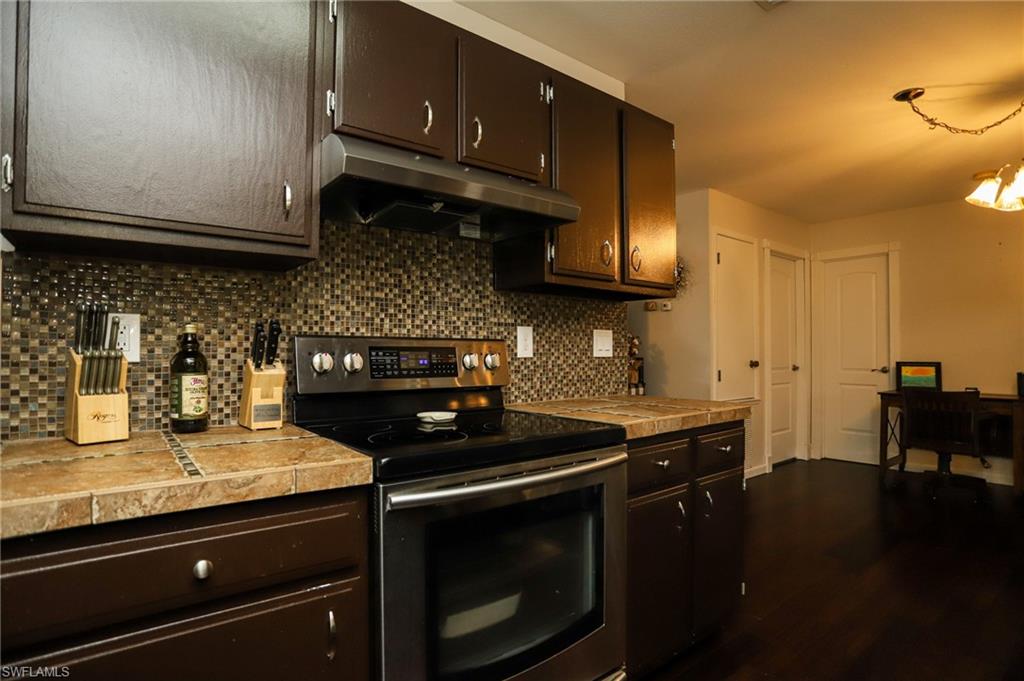 HOLIDAY PARK - Residential