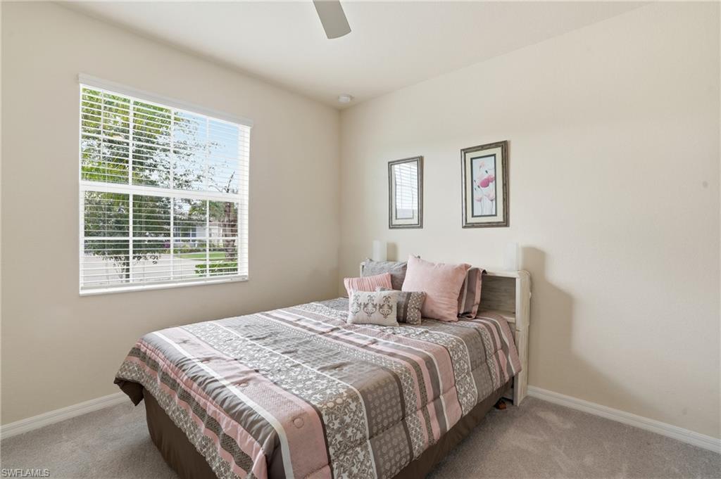 HAMPTON LAKES - Residential