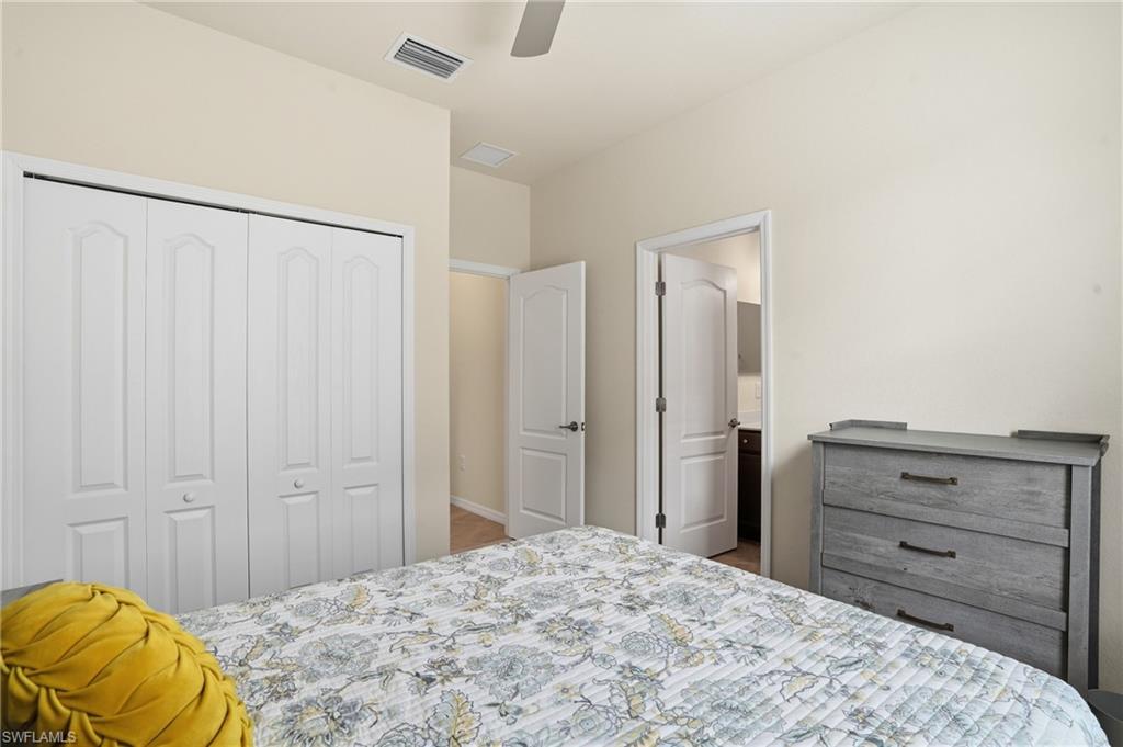 HAMPTON LAKES - Residential