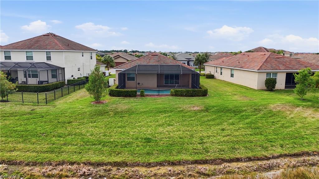 HAMPTON LAKES - Residential