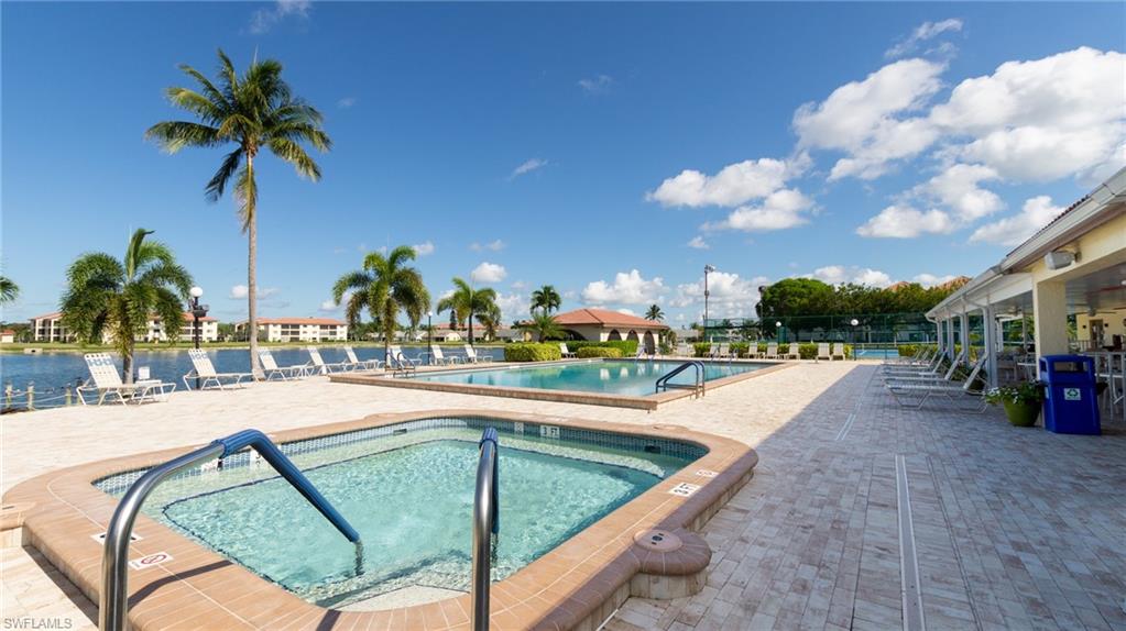 VILLAS AT CINNAMON COVE - Residential