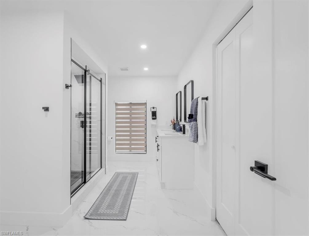 SAVONA - Residential Lease