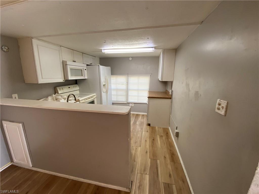 SUNCOAST ESTATES UNREC - Residential Lease