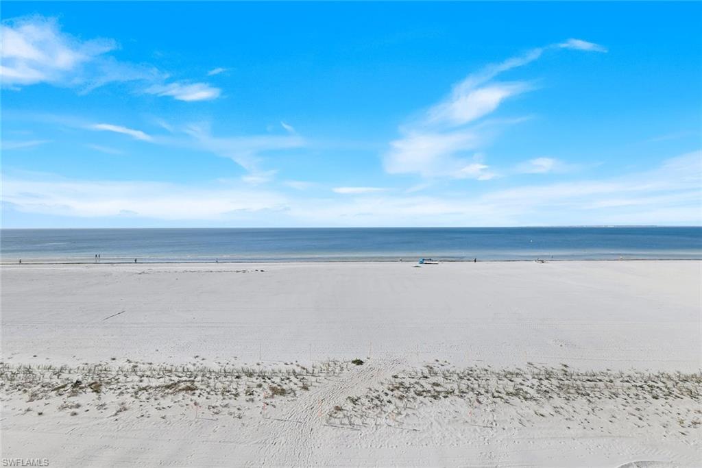 DOLPHIN WATCH CONDO - Residential