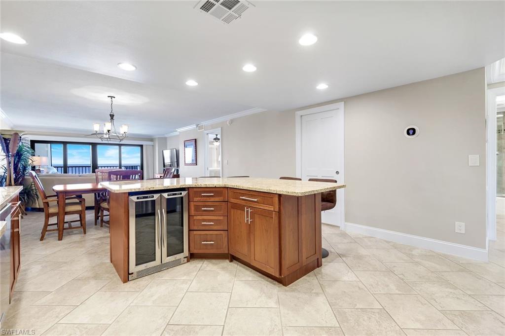 DOLPHIN WATCH CONDO - Residential