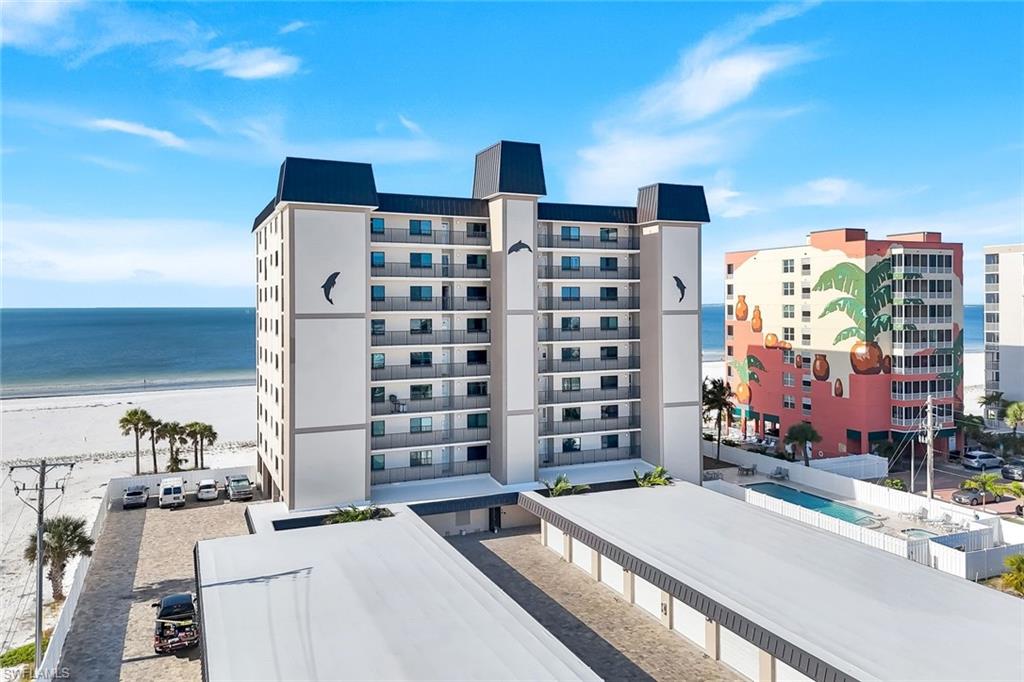 DOLPHIN WATCH CONDO - Residential