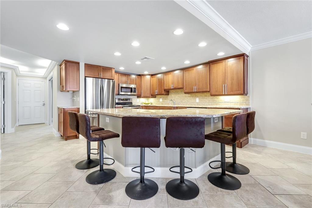 DOLPHIN WATCH CONDO - Residential