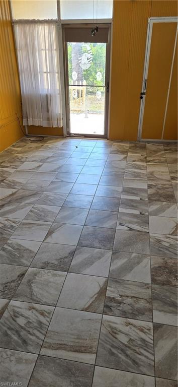 SIX LAKES COUNTRY CLUB - Residential