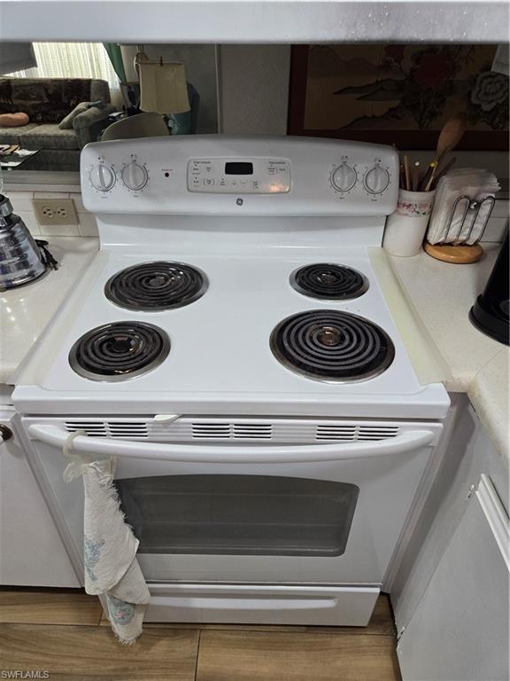 SIX LAKES COUNTRY CLUB - Residential