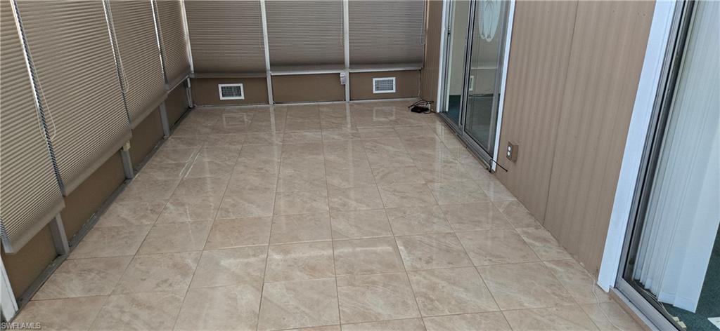 SIX LAKES COUNTRY CLUB - Residential