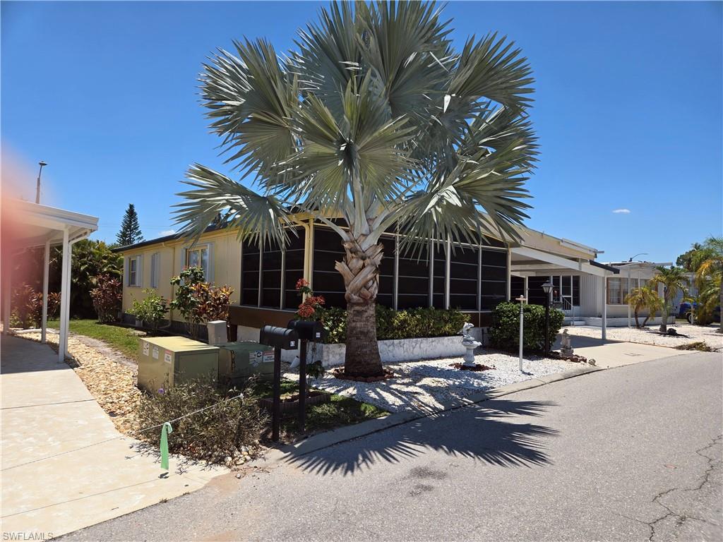 SIX LAKES COUNTRY CLUB - Residential