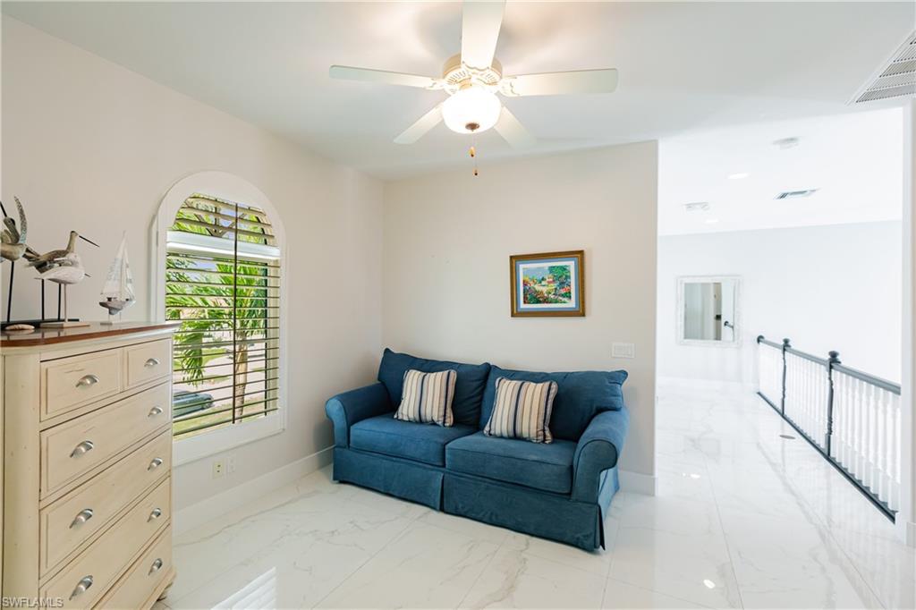 MARCO BEACH - Residential