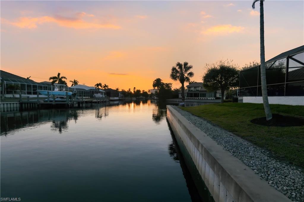 MARCO BEACH - Residential