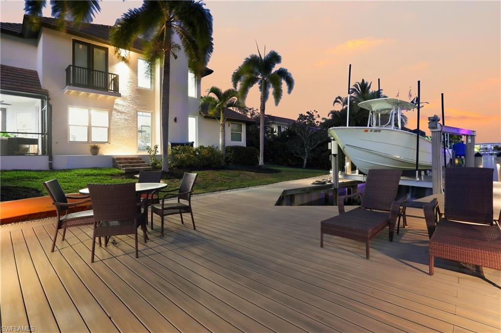 MARCO BEACH - Residential